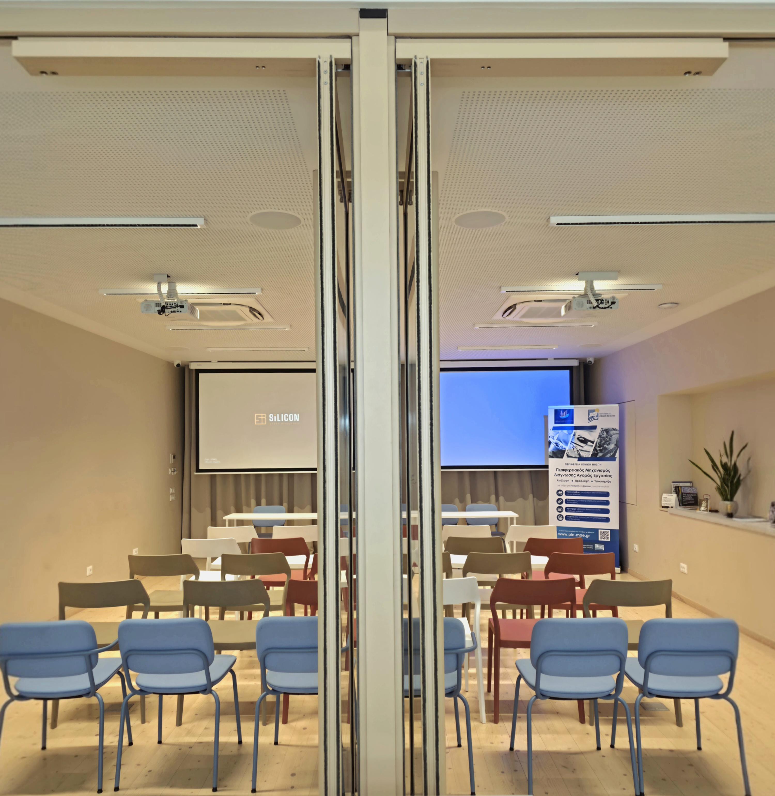 Ο συνεδριακός χώρος του Silicon Urban Ecosystem πριν την έναρξη της Ημέρας Καριέρας